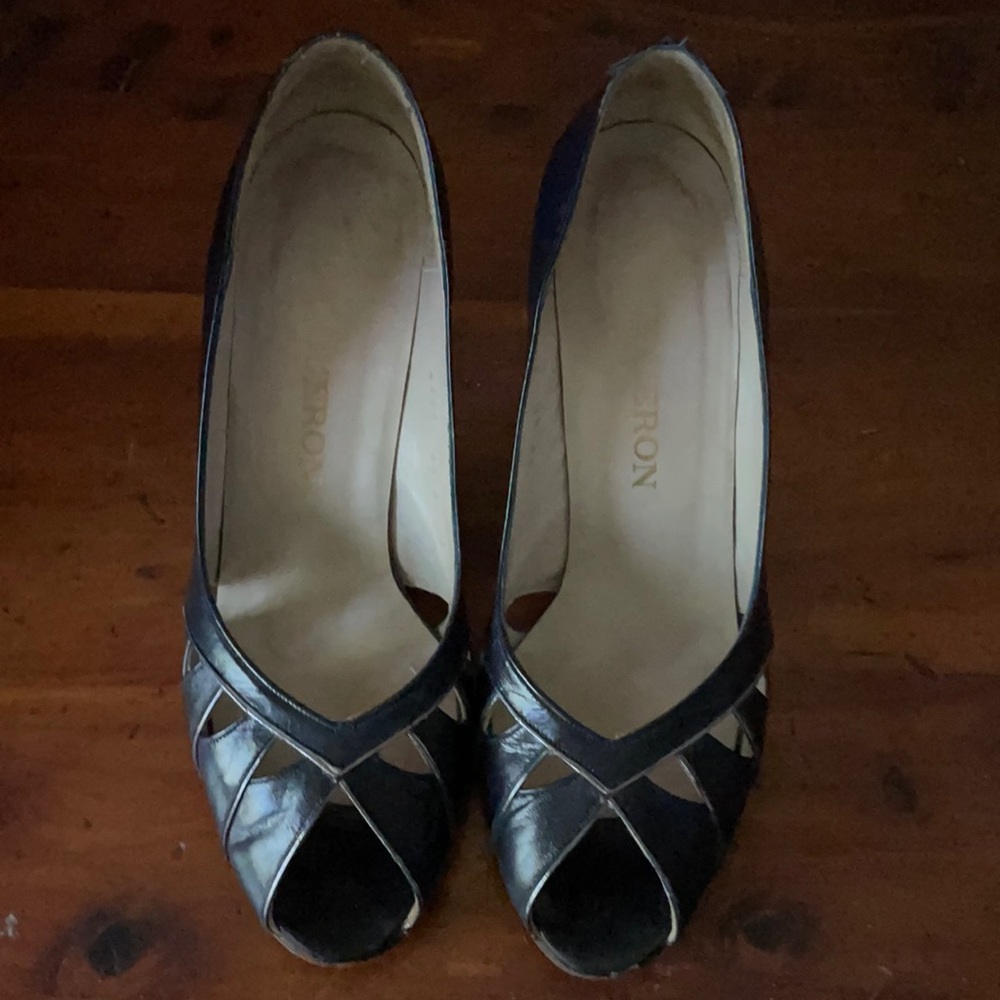 Ladies navy with silver trim heels.